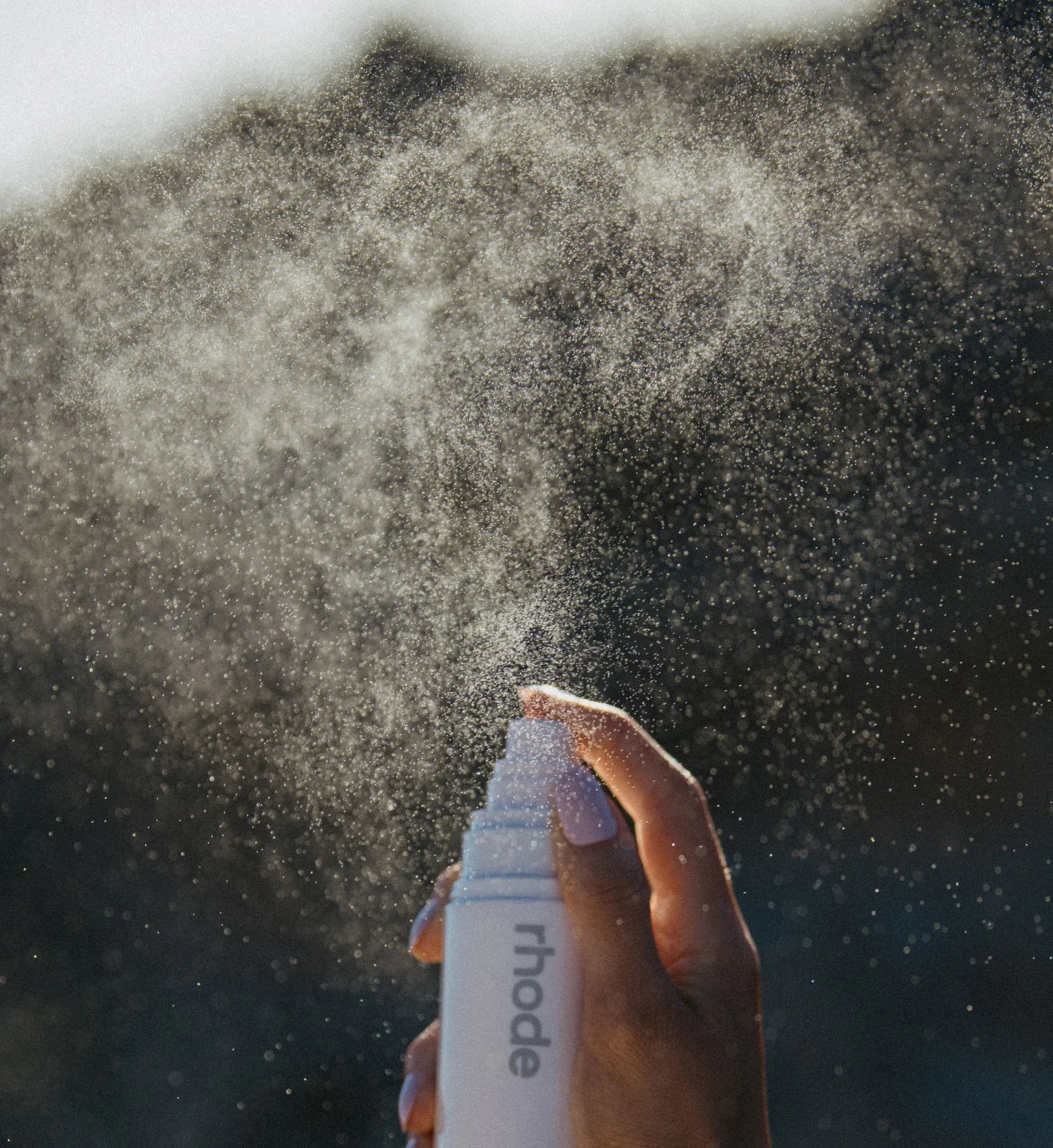glazing mist
THE HYDRATING FACE SPRAY