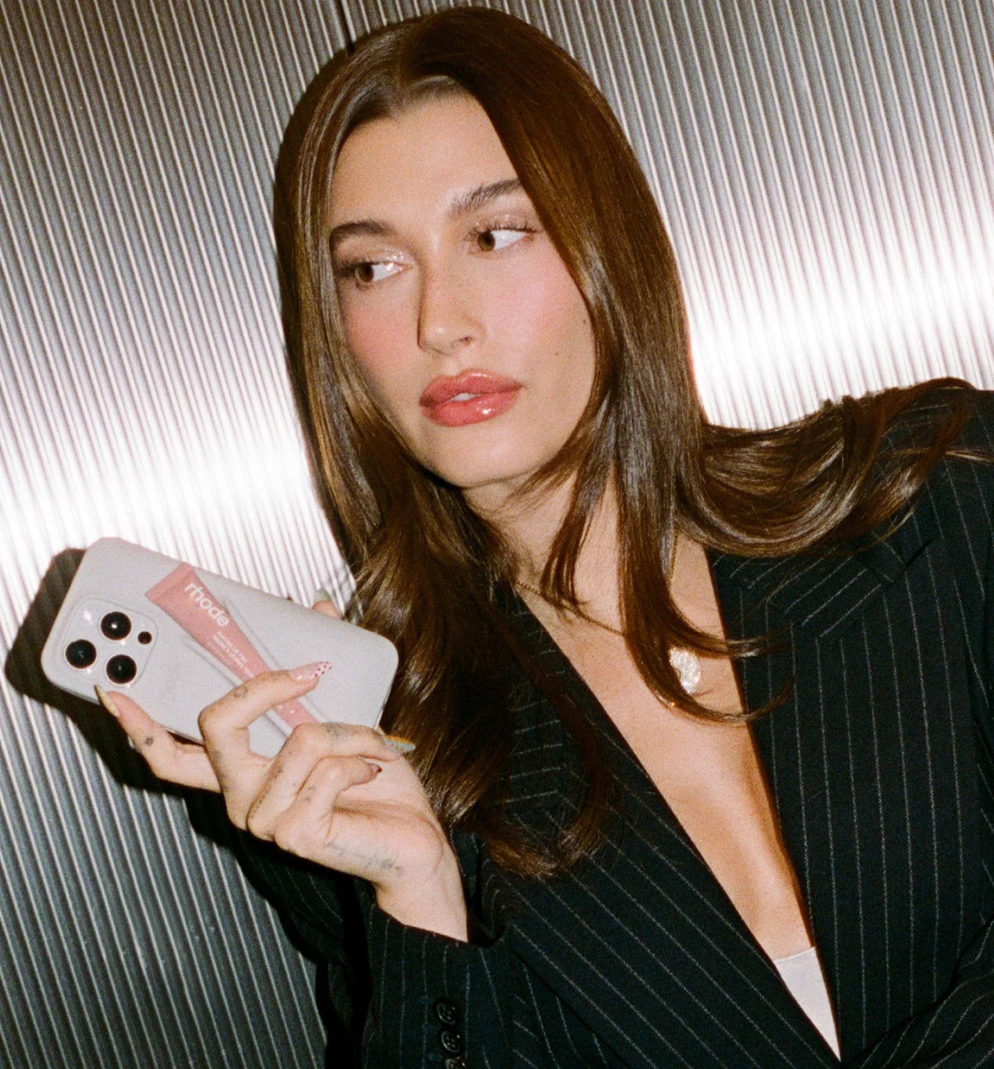 Rhode lip case color gris